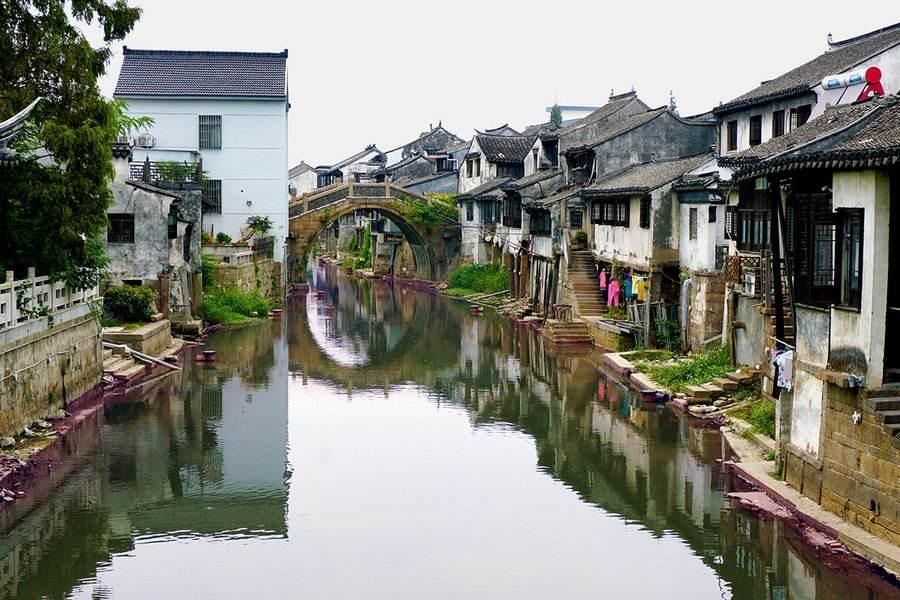 王卫东等市领导看望出席市十七届人大五次会议的代表