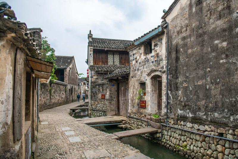 小小兵团