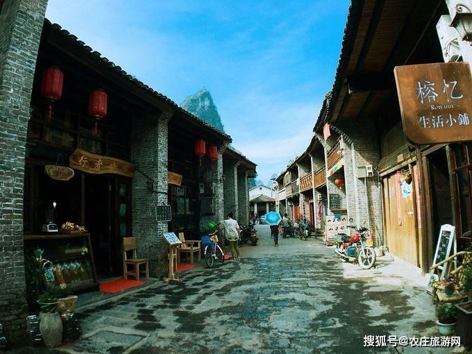 双人跨栏赛跑